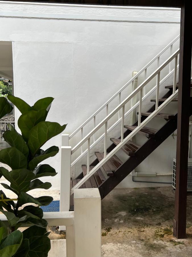 Sawaddeethaweesuk At Kohlarn Apartment Luaran gambar