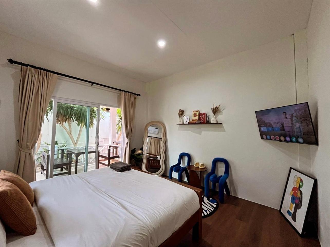 Sawaddeethaweesuk At Kohlarn Apartment Bilik gambar